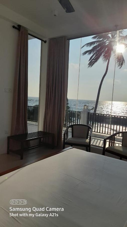 White Sand Villa - Beach Front هيكادوفا المظهر الخارجي الصورة