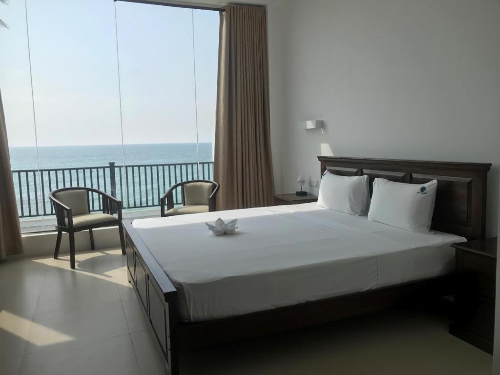White Sand Villa - Beach Front هيكادوفا المظهر الخارجي الصورة
