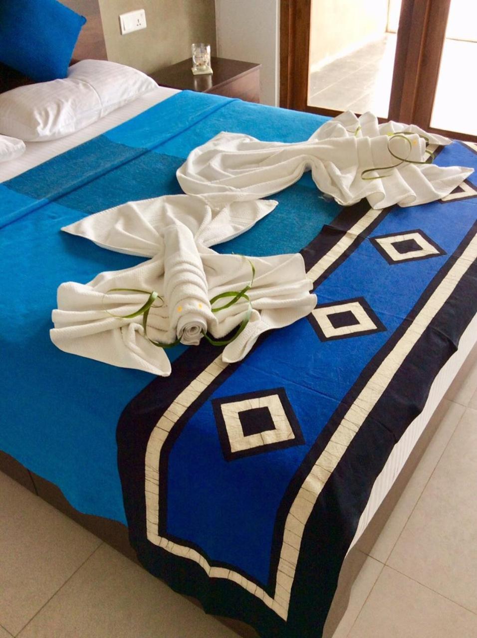 White Sand Villa - Beach Front هيكادوفا المظهر الخارجي الصورة