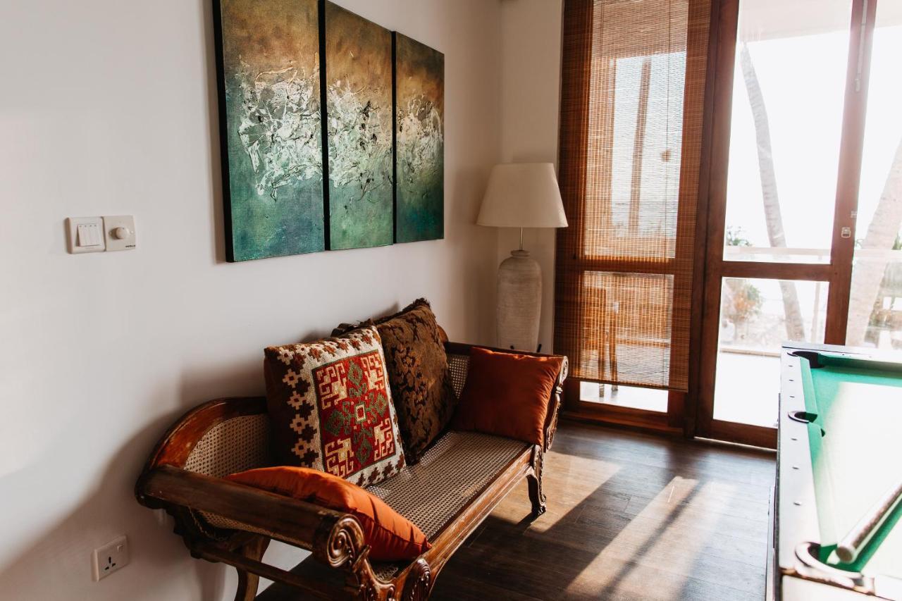 White Sand Villa - Beach Front هيكادوفا المظهر الخارجي الصورة
