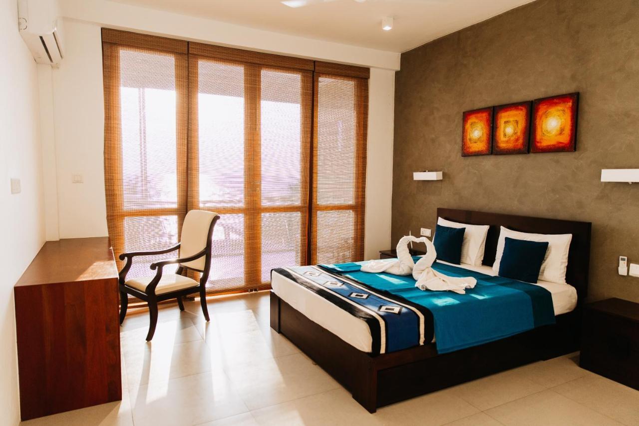 White Sand Villa - Beach Front هيكادوفا المظهر الخارجي الصورة